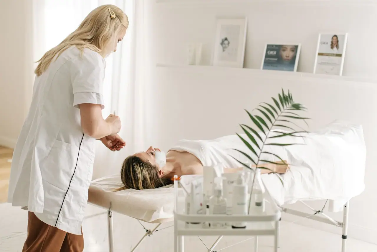 Google Ads para Clínica de Estética na Grande São Paulo: Por Que Separar a Campanha por Cidade
