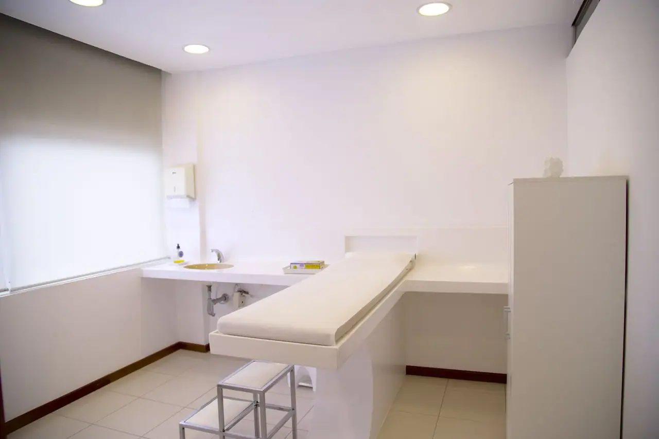 Google Ads para Clínica de Estética na Zona Leste de São Paulo: Por Que Anunciar Regional Custa Menos