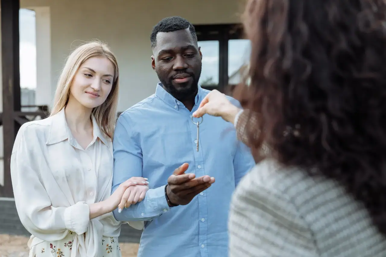 Por Que Sua Campanha de Google Ads para Imobiliária Só Traz Quem Quer Ver Foto (e Como Resolver)