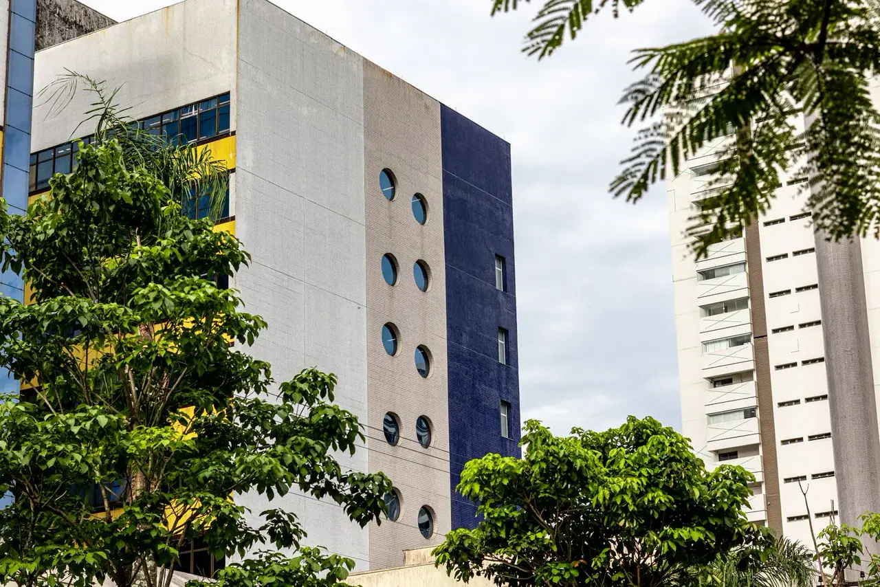 Google Ads para Vidraçaria na Zona Leste de São Paulo: Por Que Anunciar Regional Custa Menos